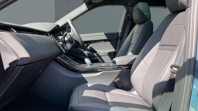 Land Rover Range Rover Evoque 2.0 D200 Edition 5dr Auto Diesel Hatchback - Image 3